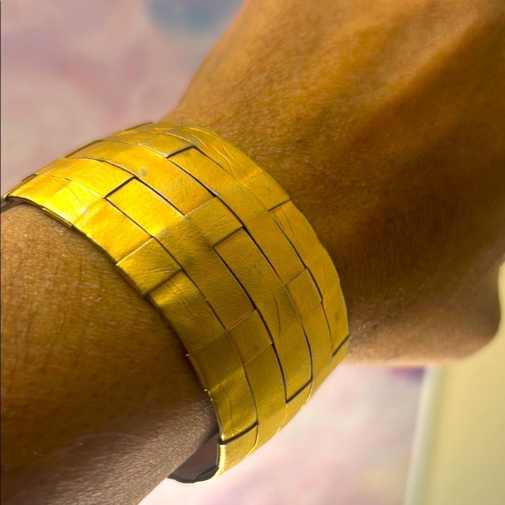 Gold Lattice Pattern Bracelet